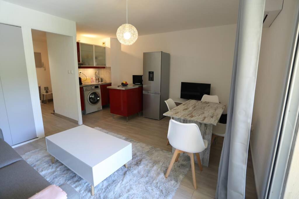 Petit Paradis Classe 3 Etoiles A 200M De La Plage! Terrasse-Wifi-Parking-Clim แซ็ง-ม็องดรีเย-โซร์-แม ภายนอก รูปภาพ